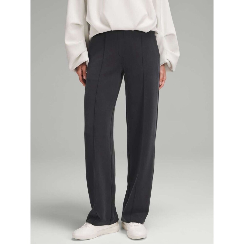 Lululemon Black Velvety Softstreme Pintuck Mid-Rise Pants Size Large 29"